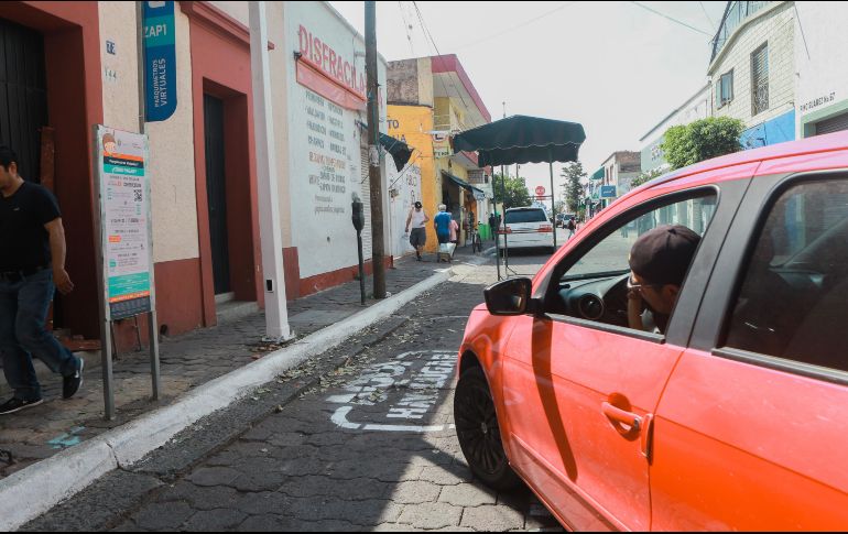 El Gobierno zapopano ha instalado 103 tótems informativos del programa virtual que convivirá con los parquímetros tradicionales. EL INFORMADOR/G. Gallo