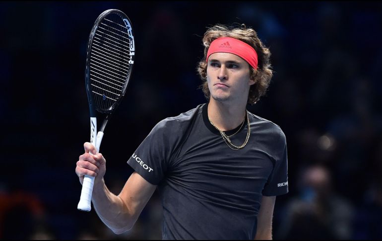 Zverev celebra después de triunfar ante su rival en la ronda de singles del día dos del torneo. AFP / G. Kirk