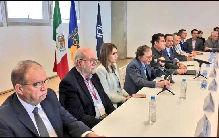 El Gobernador agregó que con esto también se superó el número de empleos formales de la administración pasada “En cuestión de empleos generamos 421 mil empleos formales en Jalisco al día de hoy, superando los 182 mil 583