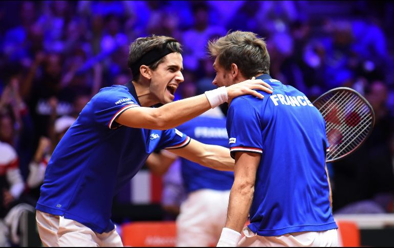 La pareja francesa venció este sábado a Mate Pavic e Ivan Dodig por 6-4, 6-4, 3-6, 7-6 (7/3), después de más tres horas y media de partido en Lille. AFP / P. Huguen