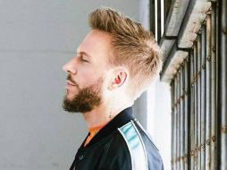 Noel dice que su desición por el desarrollo teatral no quiere decir que vaya a dejar la música. FACEBOOK / Noel Schajris