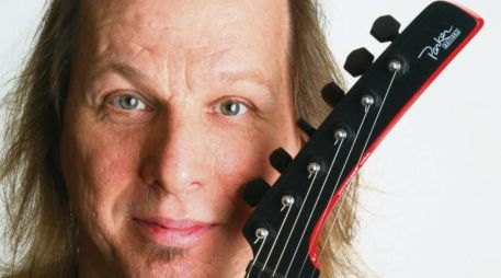 Adrian Belew, legendario guitarrista y miembro destacado de King Crimson. NOTIMEX