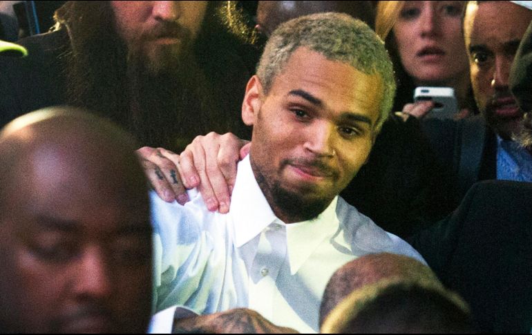 La policía interrogó a Brown y los otros hombres antes de dejarlos en libertad sin que se les formularan cargos. AP / ARCHIVO