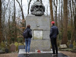 El monumento que conmemora a Marx es propiedad de la Fundación Tumba de Marx, que será la que decidirá si se restaura la lápida dañada. AFP / T. Akmen