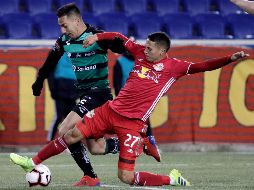 El chileno Diego Valdés, al minuto 42, y el argentino Julio Furch, al 47', lograron las anotaciones de la victoria. AP/J. Cortez