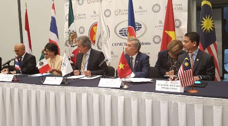 En el foro celebrado en Expo Guadalajara estuvieron presentes los embajadores en México de Indonesia, Vietnam y Malasia, así como un representante de Filipinas. EL INFORMADOR / A. Gallegos