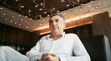 Manuel Vilas. Con su nueva novela recuerda la necesidad de la gente por consumir la poesía en cualquier ámbito. EL INFORMADOR / F. Atilano