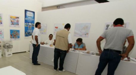 El OPLE de Quintana Roo entró en receso y se prevé que a las 18:00 horas, al cierre de las casillas, las autoridades electorales emitan un informe sobre la jornada. NTX / ARCHIVO