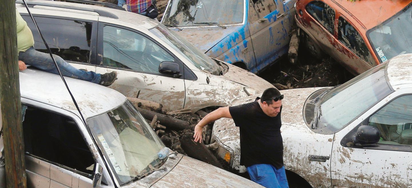 La tala ilegal es un delito que cobra vidas. En San Gabriel, el deslave generado por falta de arbolado causó la muerte de cinco personas. EFE
