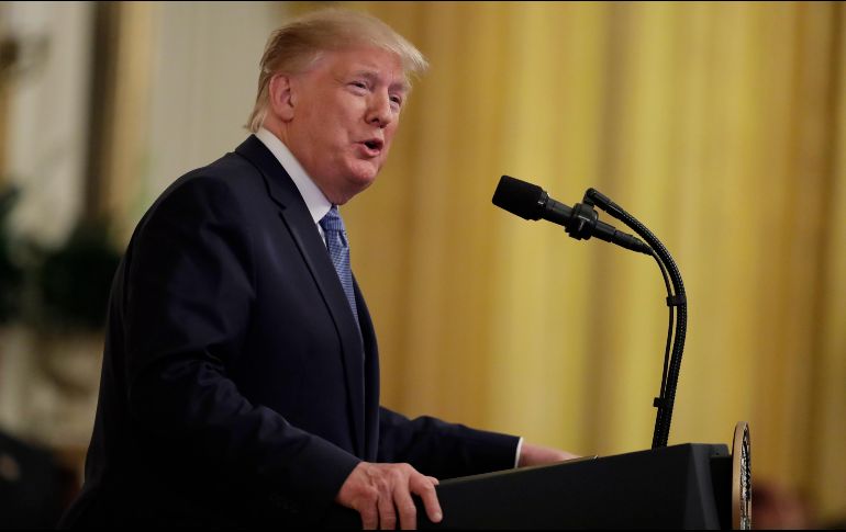 El presidente estadounidense afirmó que le dijo a May cómo actuar, pero que ella había decidido tomar otro camino. AP/E. Vucci