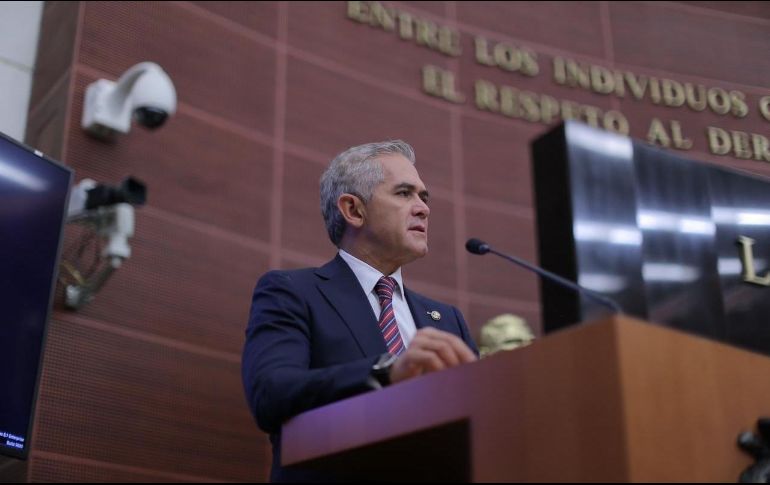 El coordinador del partido reitera que están en un proceso de refundación, y por eso les desea éxito en su encargo a Barrales y Zepeda. TWITTER / @ManceraMiguelMX