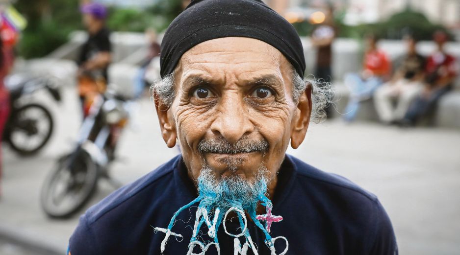 Manifestante en contra de las políticas de Trump contra Venezuela. EFE