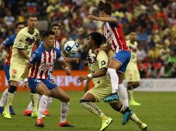 Chivas perdió 4-1 el Clásico ante el América la noche de ayer sábado en el Estadio Azteca. SUN / ARCHIVO