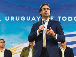 Lacalle Pou es el que lidera los conteos. AFP