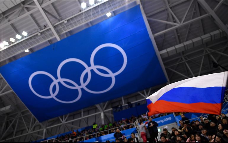 Los líderes de la AMA han recibido la recomendación de vetar a Rusia de eventos deportivos importantes durante cuatro años, y prohibir la bandera y el himno rusos de esas competencias. AFP / ARCHIVO