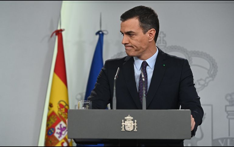 El líder del PSOE, Pedro Sánchez, durante la rueda de prensa ofrecida en el Palacio de la Moncloa después de que el rey de España le designara como candidato. EFE/F. Villar