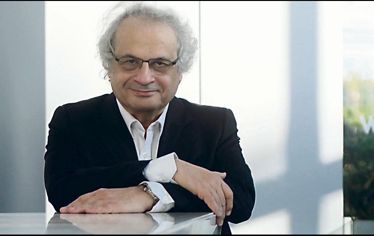 Analista. Al escritor Amin Maalouf le parece aberrante que en países como Estados Unidos, al ser potencia, la población no se preocupe por aprender más idiomas. EL INFORMADOR / E. Barrera