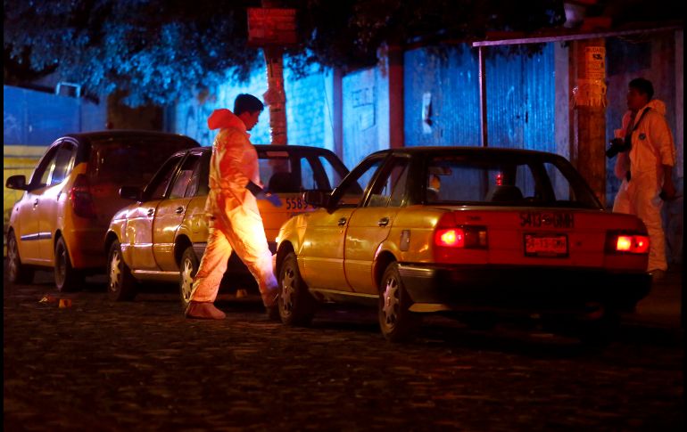 El 10 de mayo fueron asesinados tres choferes de autos de alquiler en San Pedro Tlaquepaque. Tras el asesinato de siete taxistas entre mayo y junio, el secretario de transporte, Diego Monraz, aseguró que el gremio de los taxistas no está siendo atacado y los homicidios fueron por otro tipo de intereses. AFP