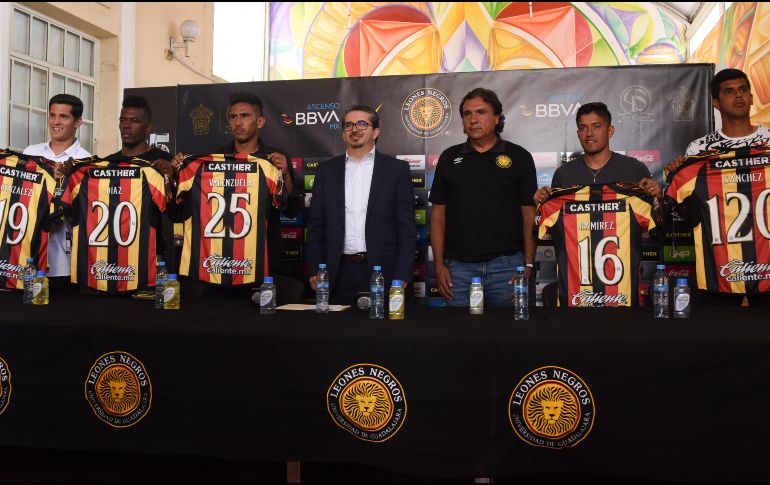 Los refuerzos presentados por los Leones Negros fueron Juan Carlos Valenzuela, Yilton Díaz, Raúl Ramírez, Antonio Santos y José de Jesús Gonzalez. Imago7 / S. Bautista