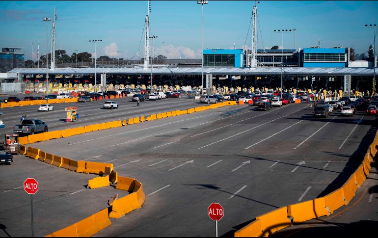 Las limitaciones al tránsito terrestre en la frontera entre Estados Unidos y México suman ya 16 meses. EFE/ARCHIVO