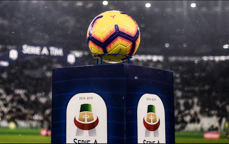 Italia verá rodar nuevamente el esférico a partir del 13 de junio, cuando se dispute la vuelta de las semifinales del torneo copero, mientras la Serie A se reactivará el 20 del mismo mes. AFP / ARCHIVO
