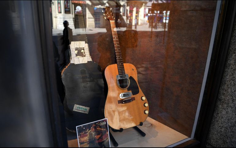 Se convierte en la guitarra más cara de la historia, según la casa de apuestas Julien's. AFP / D. Olivas