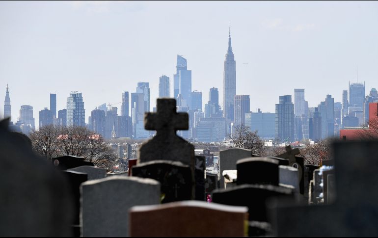 Más de 17 mil 500 personas han muerto en la ciudad como consecuencia de la pandemia, que ha causado más de 135 mil muertos en Estados Unidos, de acuerdo con el centro Johns Hopkins. AFP / ARCHIVO