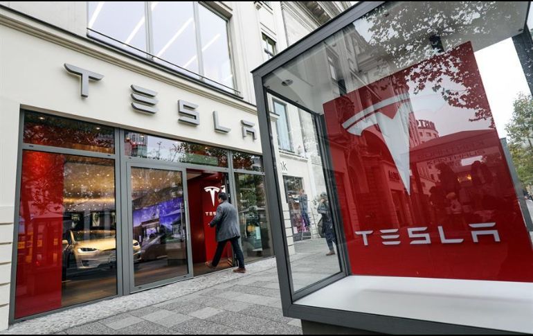 Tesla es la marca que más crece y se ha convertido en la automotriz más valiosa, debido a que su valor aumentó un 275% en cifras anuales. EFE/ARCHIVO