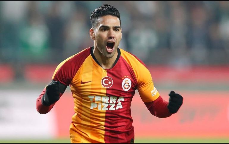 Falcao marcó 11 goles en los 23 partidos jugados por el Galatasaray en la pasada liga. FACEBOOK/@GarciaZarateRadamelFalcao
