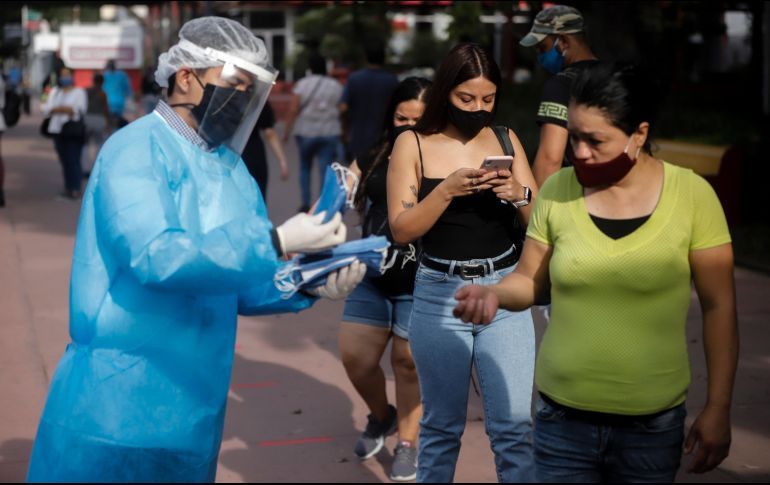 Hasta ayer se registraron 55 mil 908 decesos y 511 mil 369 casos de coronavirus en México. EL INFORMADOR/F. Atilano