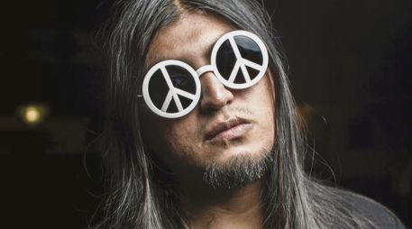 CARLOS BALLARTA. El comediante buscará compartir su humor con los asistentes. ESPECIAL