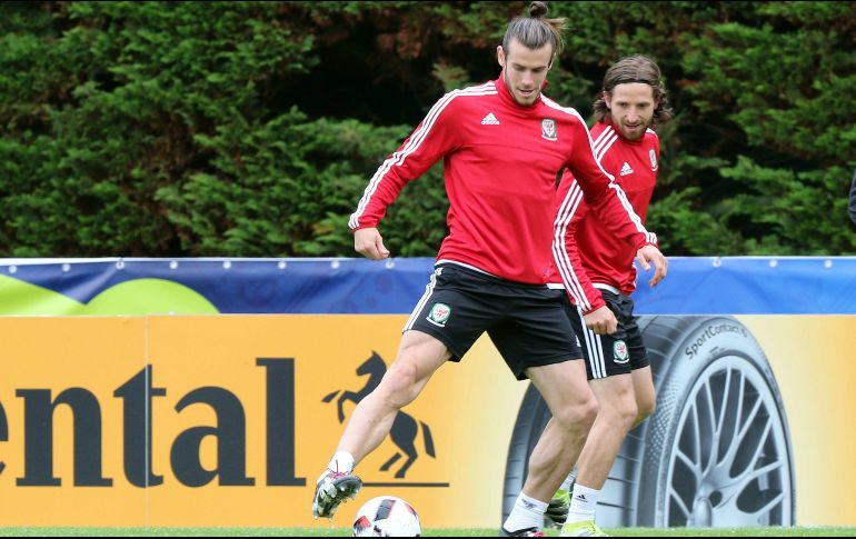 Bale ha acudido a los últimos partidos del Tottenham y los ha presenciado desde la grada, esperando el ok médico para volver a ejercitarse con sus compañeros. EFE / ARCHIVO