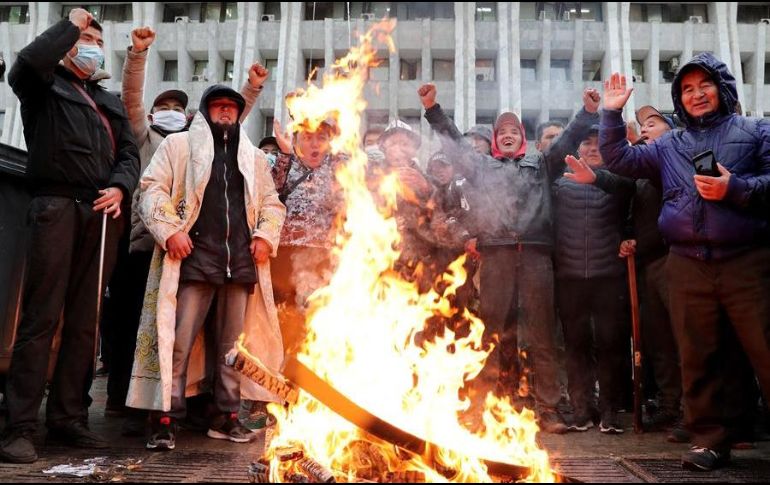 Las intensas protestas, que dejaron un muerto y centenares de heridos, ocasionaron la anulación de las elecciones. EFE/I. Kovalenko