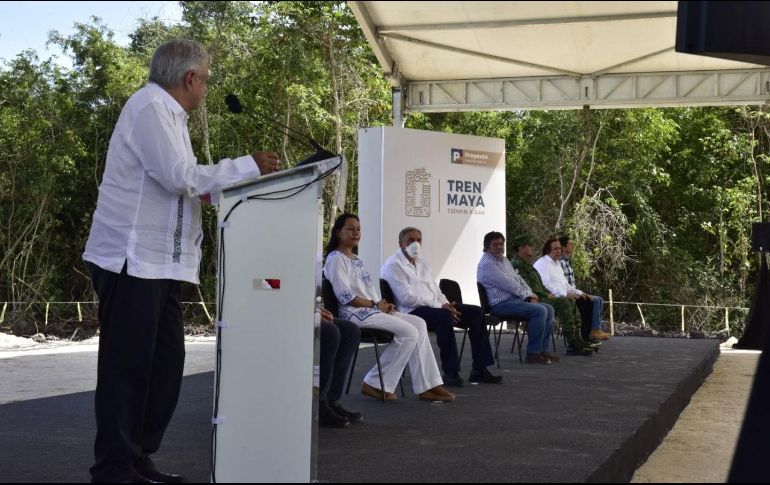 López Obrador estuvo en Campeche para supervisar las obras del Tren Maya, el cual prometió dejarlo listo en 2023. TWITTER/@AysaGonzalez