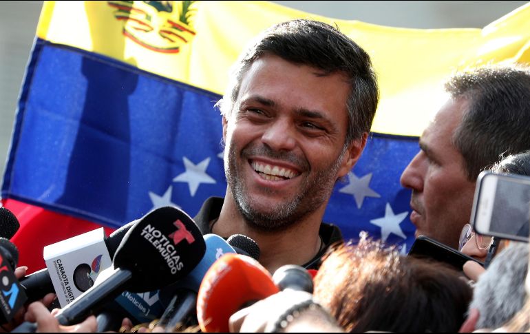 López fue arrestado en 2014 en Caracas y sentenciado a 14 años de cárcel, acusado de liderar los actos violentos en las marchas antigubernamentales. AP / ARCHIVO