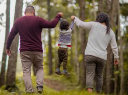 American Express hace alianza con aseguradoras como Axa, Bupa, Chubb y Zurich para ofrecer diferentes niveles de protección familiar. ESPECIAL / PEXELS / Caleb Oquendo