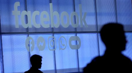 En el centro de las acusaciones se halla la adquisición por parte de Facebook de sus hasta entonces rivales Instagram y WhatsApp. AFP/ARCHIVO