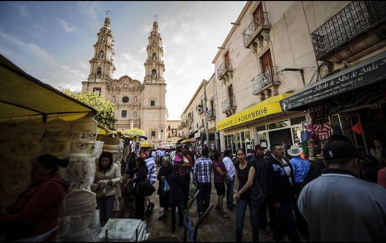 SAN JUAN DE LOS LAGOS. Cada 2 de febrero se celebra el Día de la Candelaria, una festividad que transforma al municipio en un centro de color, tradición y fervor religioso. EL INFORMADOR / ARCHIVO