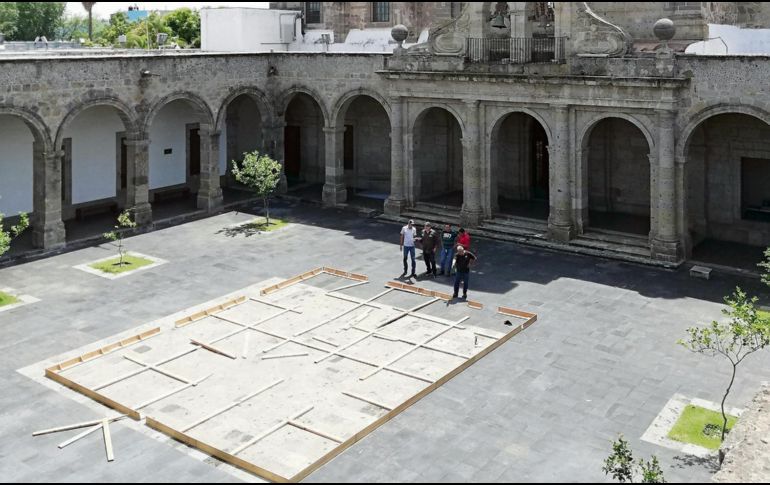GIGANTE. La obra de Ángela de la Cruz visitó anteriormente diversas capitales europeas. Ahora llega a Guadalajara, donde permanecerá hasta el 18 de julio. CORTESÍA