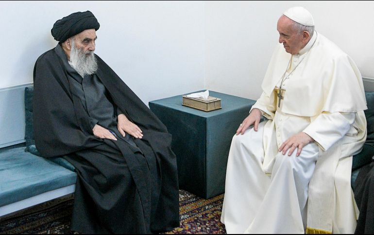 Tras el encuentro, el primer ministro Mustafa al-Kadhimi declaró el 6 de marzo Día Nacional de la Tolerancia y la Coexistencia en homenaje al evento, que calificó de ''histórico''. AP / Vatican Media
