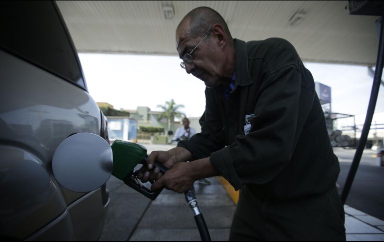 Las palabras de AMLO vienen luego de que en los últimos 30 días ha habido especulación en los precios de los combustibles. EL INFORMADOR / ARCHIVO