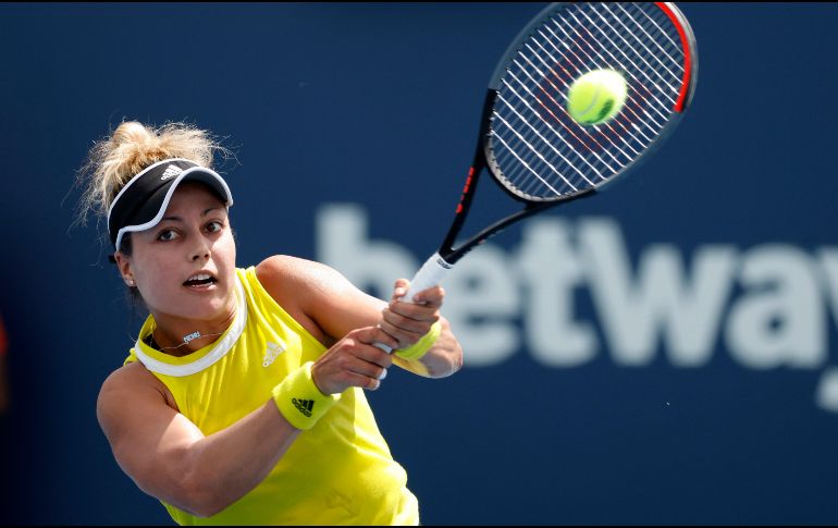 La mexicana, entrenada por el español Julián Alonso, fue desarbolada desde el inicio y no tuvo opción alguna ante una rival que en 2016 llegó a ser semifinalista en Miami. EFE / R. Wise