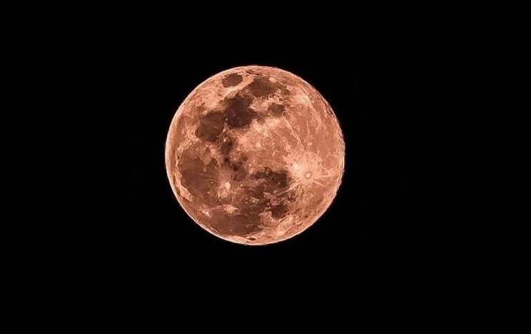 El 26 de abril la luna llegará a su máxima iluminación alrededor de las 10 de la noche de CDMX. SUN / ARCHIVO