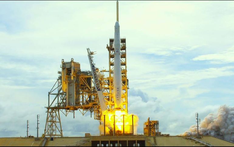 Boeing y SpaceX compartirán información sustancial con la NASA sobre el proceso de desarrollo y experiencia espacial. ESPECIAL / Nasa.gov
