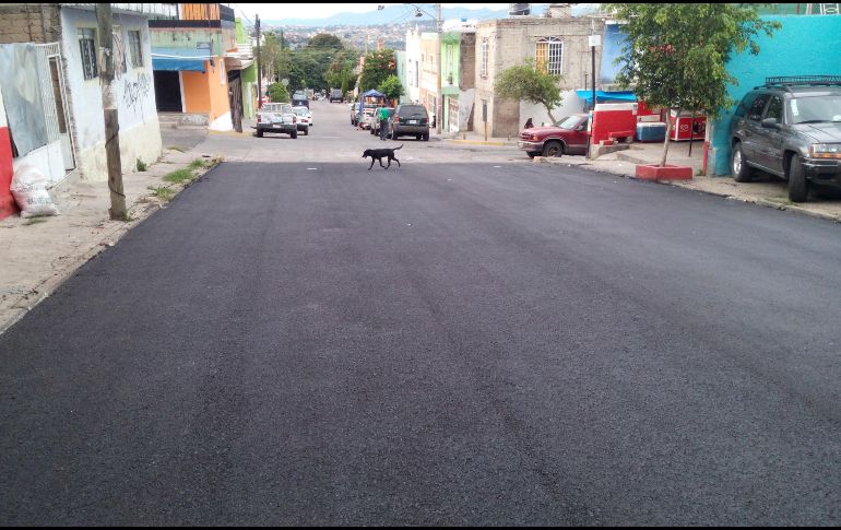 Aspecto renovado de una calle en Huentitán. ESPECIAL