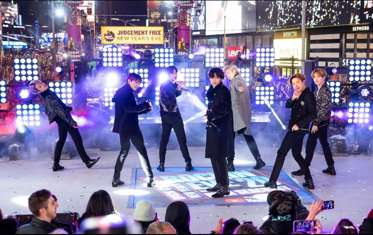 La banda BTS impulsó a que Corea del Sur tenga al menos 20 mil millones de pesos en exportaciones asociadas. AP/B.Hider