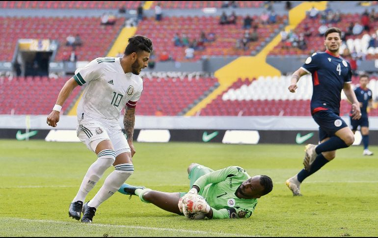 Johan Guzmán. El portero de la Selección de República Dominicana fue víctima de las expresiones de los aficionados mexicanos el 18 de marzo, en partido del Preolímpico. IMAGO7