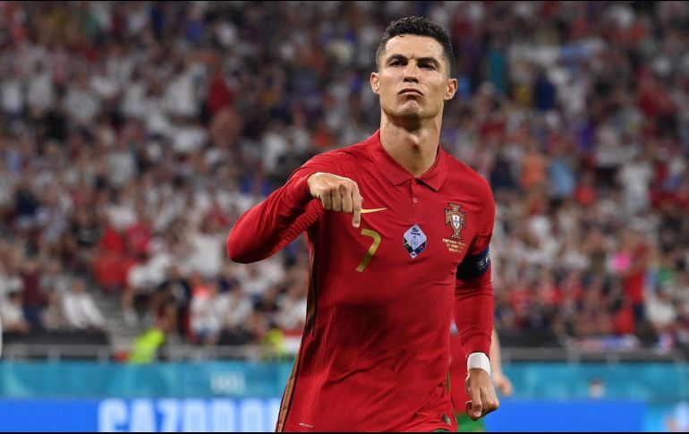 RÉCORDS. Con sus 5 goles, Cristiano Ronaldo se convirtió en el máximo goleador en la historia de la Eurocopa y también en el máximo anotador de selecciones. EFE/T. Illyes