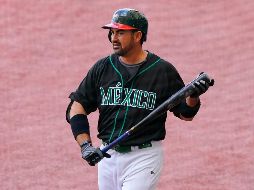 En un video difundido por Mariachis se observa al ''Titán'' sosteniendo una plática con el pitcher japonés Masaru Nakamura, quien le indica cómo decir algunas frases en su idioma. IMAGO7