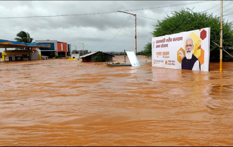 Las inundaciones y los deslaves son frecuentes durante la temporada de monzones en India. AP / ARCHIVO